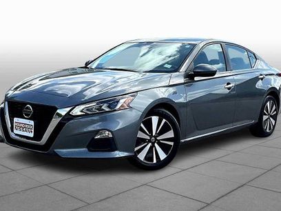 Certified 2022 Nissan Altima 2.5 SV