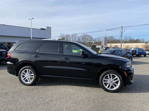 Used 2023 Dodge Durango GT image 2