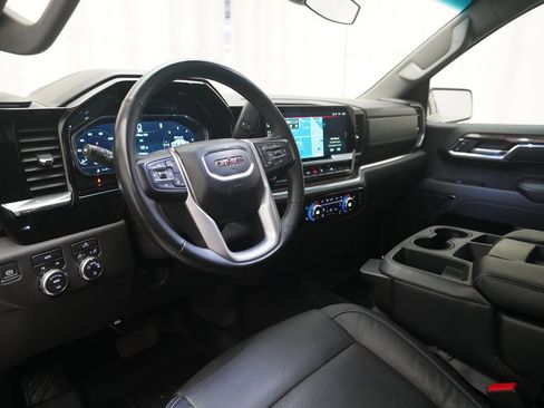 Used 2023 GMC Sierra 1500 SLE w/ Preferred Package AWD/4WD image 8