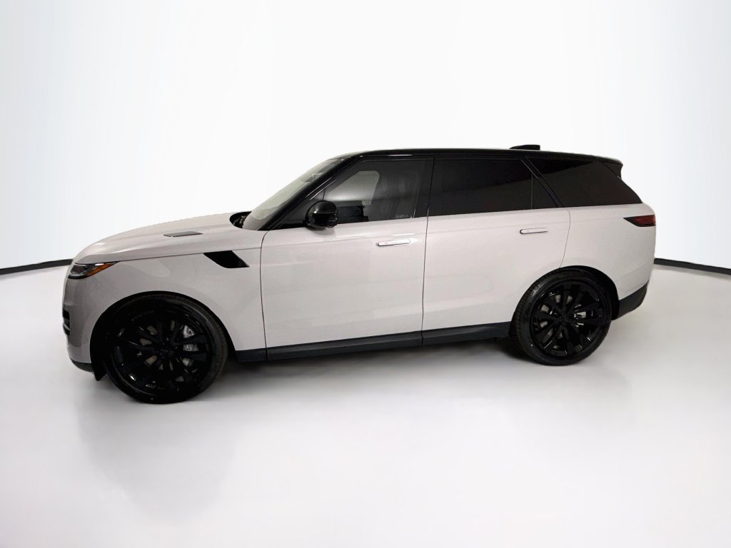 Used 2026 Land Rover Range Rover Sport SE AWD/4WD image 8
