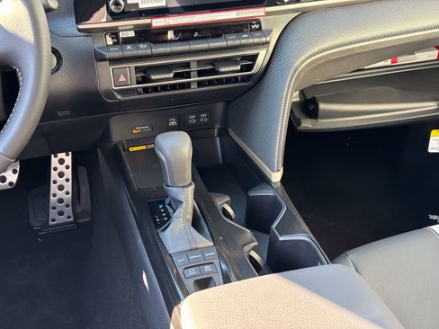 New 2026 Toyota Camry SE FWD image 17