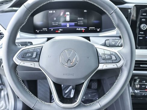 New 2025 Volkswagen Taos SE image 24