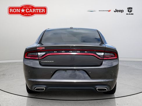 Certified 2022 Dodge Charger SXT w/ Leather Interior Group RWD image 5