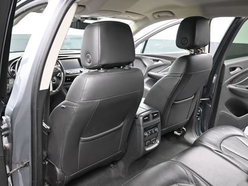 Used 2020 Buick Envision Essence FWD image 21