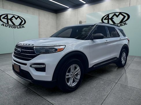 Used 2020 Ford Explorer XLT w/ Equipment Group 202A RWD image 7