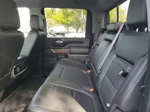 Used 2020 GMC Sierra 2500 Denali w/ Technology Package image 11