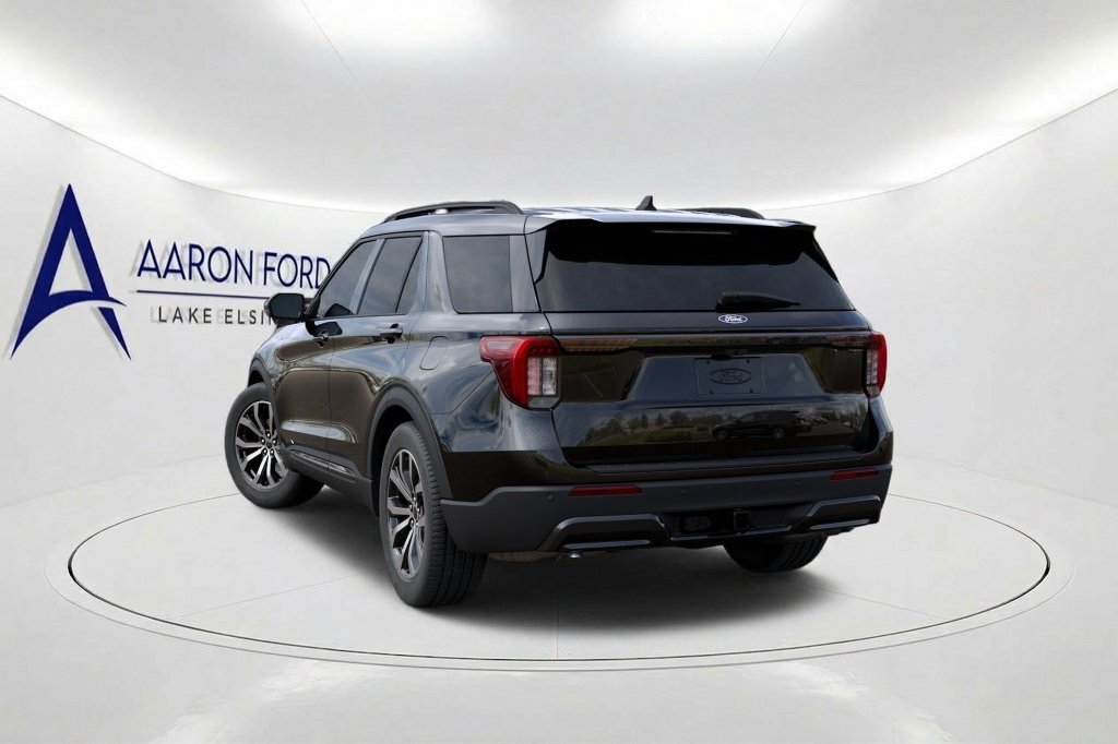 New 2027 Ford Explorer ST-Line w/ Premium Package RWD image 3