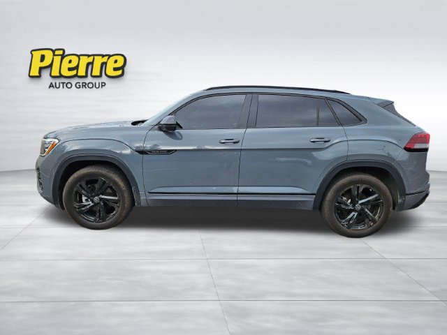 Used 2025 Volkswagen Atlas Cross Sport SEL R-Line AWD/4WD image 3