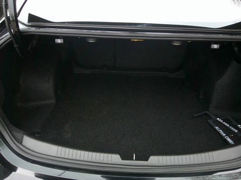 Used 2017 Chevrolet Malibu LT w/ Leather Package FWD image 37