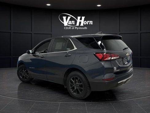 Used 2023 Chevrolet Equinox LT image 3