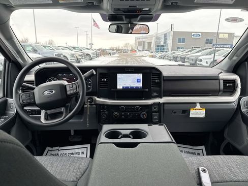 New 2026 Ford F350 XLT w/ FX4 Off-Road Package AWD/4WD image 10