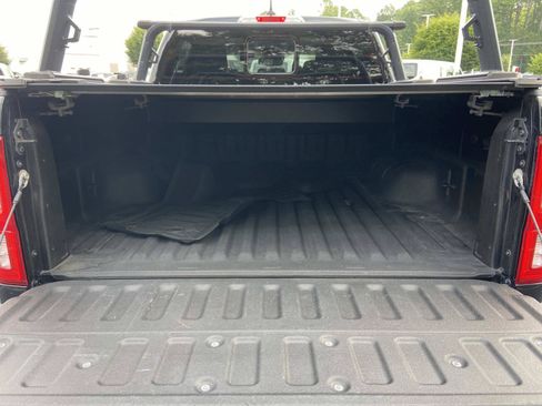 Used 2019 Ford Ranger XLT w/ Equipment Group 302A Luxury AWD/4WD image 9