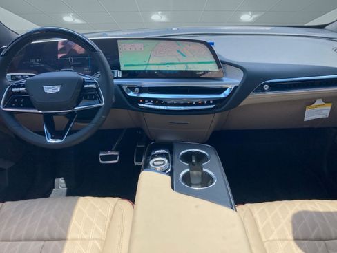 New 2025 Cadillac Lyriq Sport w/ Nappa Leather Package image 16