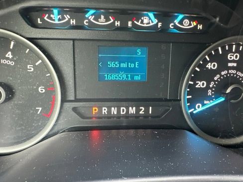 Used 2016 Ford F150 XLT AWD/4WD image 12