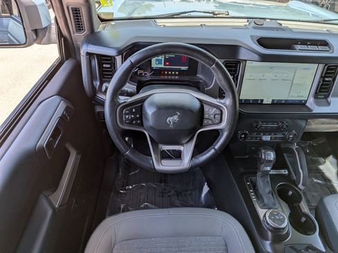 Used 2021 Ford Bronco Outer Banks AWD/4WD image 17