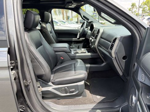 Used 2020 Ford Expedition XLT w/ Equipment Group 202A RWD image 26
