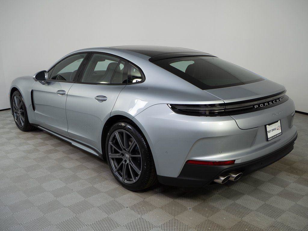 New 2026 Porsche Panamera image 3