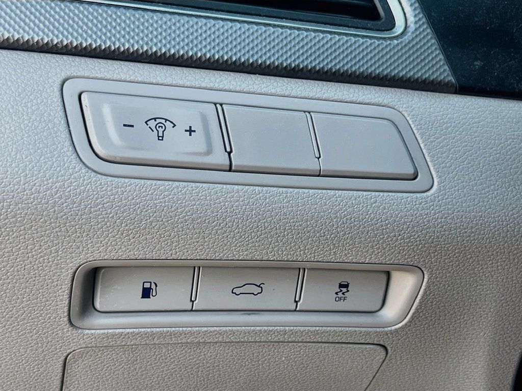Used 2016 Hyundai Sonata SE FWD image 10