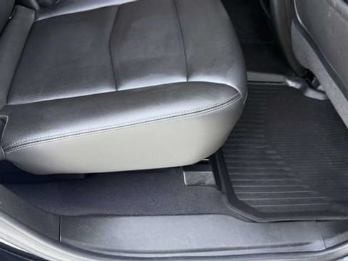 Certified 2024 Cadillac XT5 Luxury w/ LPO, Floor Liner Package AWD/4WD image 52