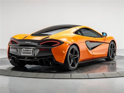 Used 2017 McLaren 570S image 5