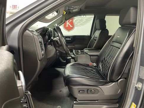 Used 2019 Chevrolet Silverado 1500 LT w/ All-Star Edition image 11