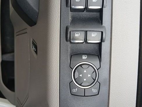 Used 2022 Ford F350 XL w/ Power Equipment Group image 42