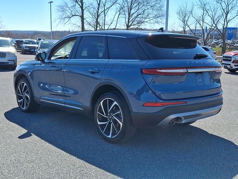 Used 2025 Lincoln Corsair Reserve AWD/4WD image 4