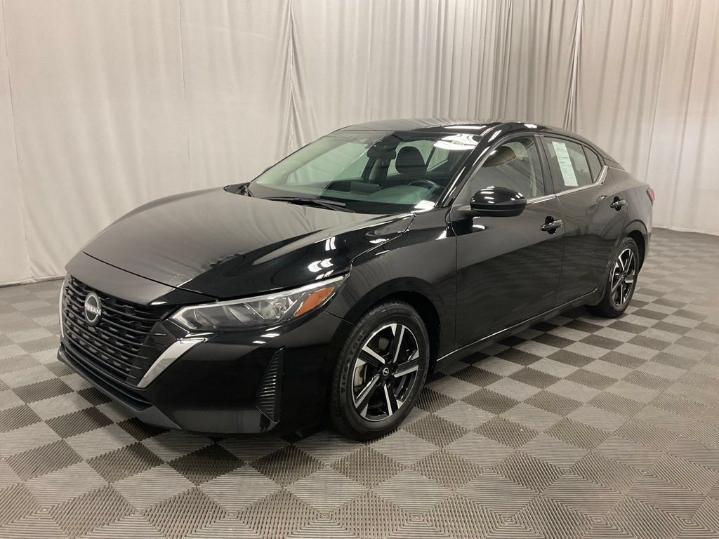 Used 2025 Nissan Sentra SV FWD image 10