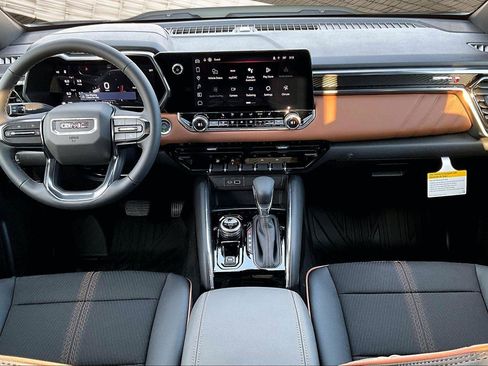 New 2026 GMC Canyon AT4 image 7