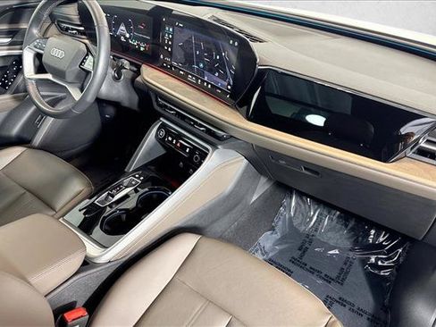 Certified 2025 Audi Q5 Premium w/ Convenience Package AWD/4WD image 27