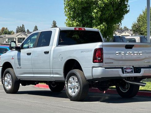New 2026 RAM 2500 Big Horn AWD/4WD image 6