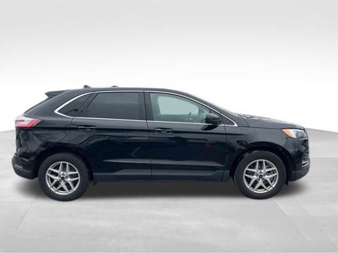 Used 2024 Ford Edge SEL image 8