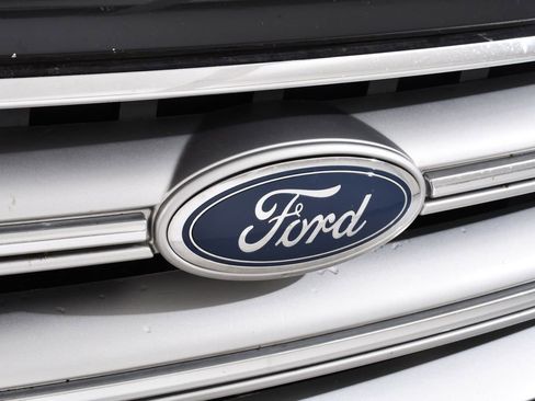Used 2017 Ford Escape Titanium AWD/4WD image 21