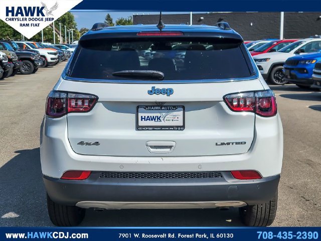 Used 2024 Jeep Compass Limited AWD/4WD image 5