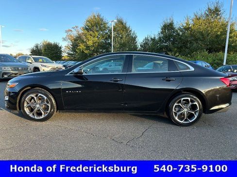 Used 2023 Chevrolet Malibu LT image 3