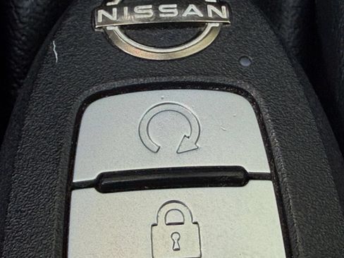 Used 2025 Nissan Altima 2.5 SV FWD image 24