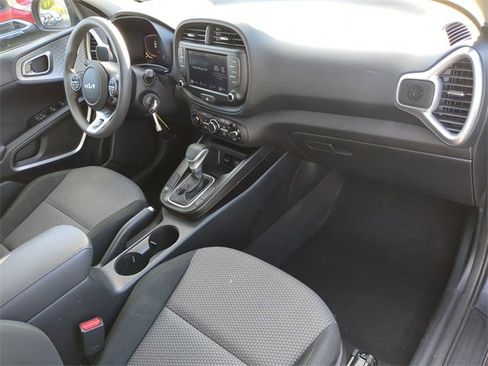Used 2024 Kia Soul LX w/ Option Group 015 image 13