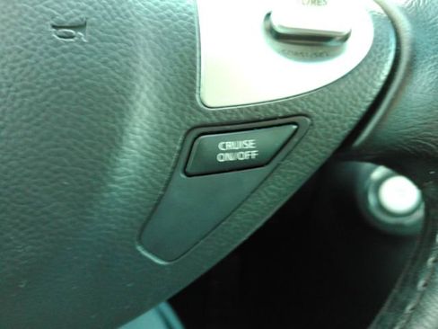 Used 2017 INFINITI QX70 AWD image 36