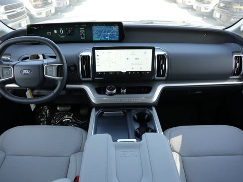 New 2027 Ford Expedition Max Platinum AWD/4WD image 5