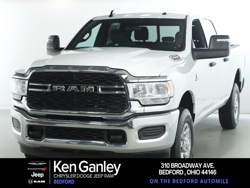 Used 2024 RAM 3500 Tradesman w/ Chrome Appearance Group AWD/4WD image 1
