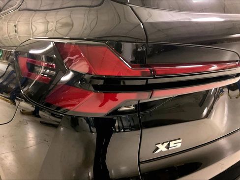 Used 2024 BMW X5 M60i image 26