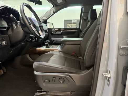 Used 2024 GMC Sierra 1500 Elevation AWD/4WD image 12
