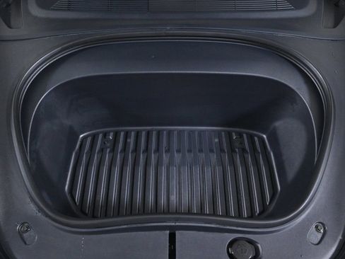 Used 2025 Tesla Model 3 Long Range image 21