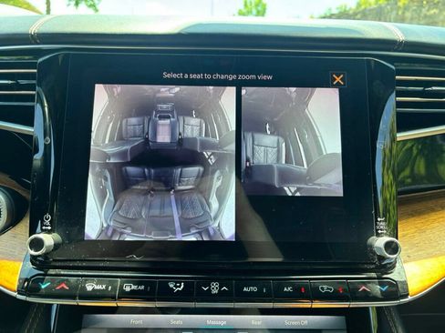 Used 2022 Jeep Grand Wagoneer Series III w/ Rear Seat Video Group 1 AWD/4WD image 32