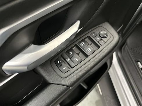 Used 2022 RAM 1500 Big Horn AWD/4WD image 18