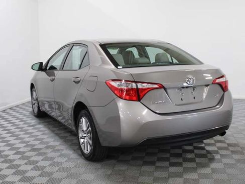 Used 2015 Toyota Corolla LE FWD image 4