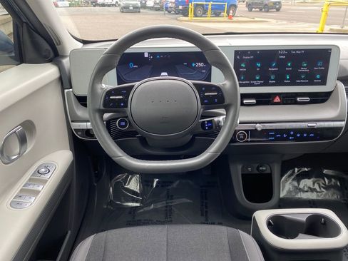 Used 2024 Hyundai Ioniq 5 SEL AWD/4WD image 13