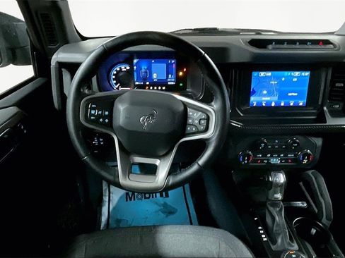 Used 2022 Ford Bronco Big Bend w/ Sasquatch Package image 10