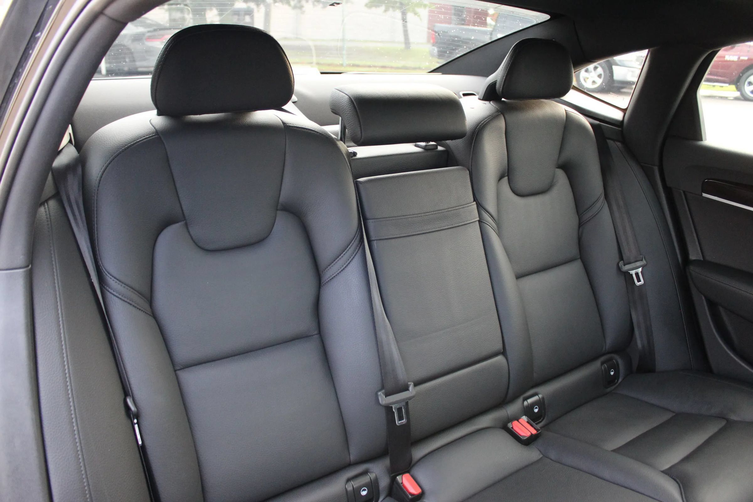 Used 2018 Volvo S90 T6 Momentum w/ Convenience Package AWD/4WD image 24