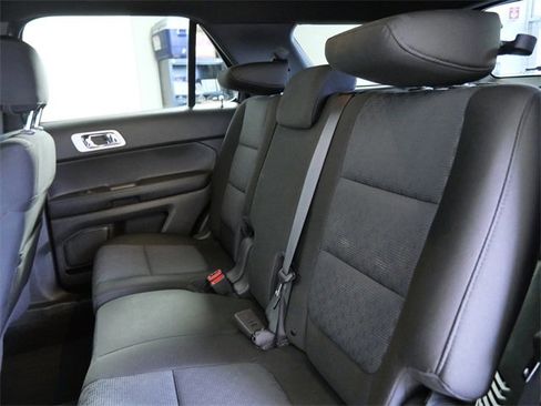 Used 2013 Ford Explorer XLT w/ Class III Trailer Tow Pkg image 14